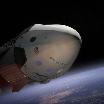 De eerste bemande vlucht van SpaceX is...